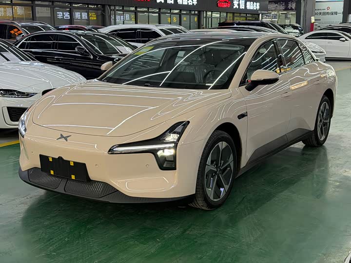 Фото 1 - XPeng Mona M03