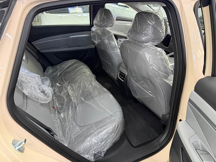 Фото 9 - XPeng Mona M03