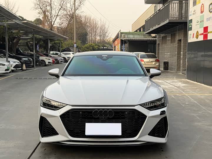 Фото 2 - Audi A7