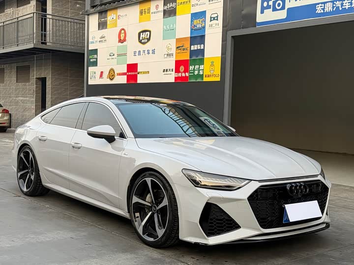 Фото 3 - Audi A7
