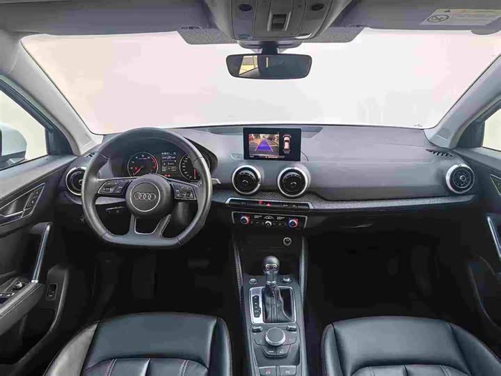 Фото 6 - Audi Q2L