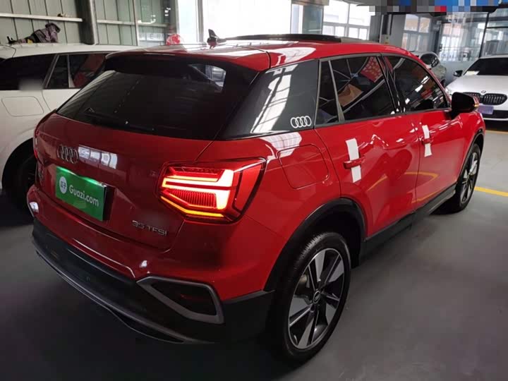 Фото 7 - Audi Q2L