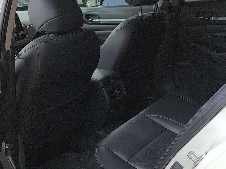 Фото 5 - Nissan Teana