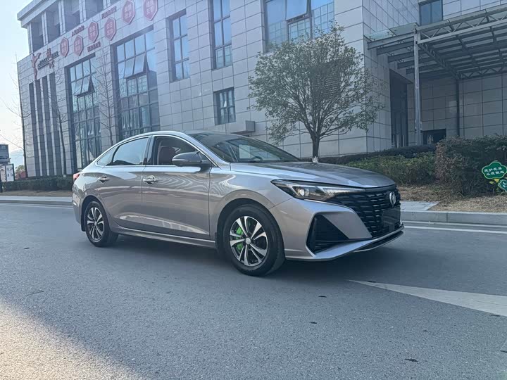 Фото 4 - Changan Eado Plus