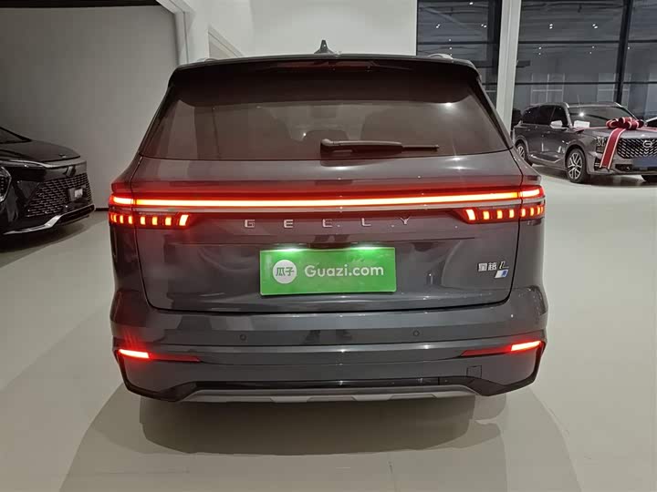 Фото 6 - Geely Monjaro