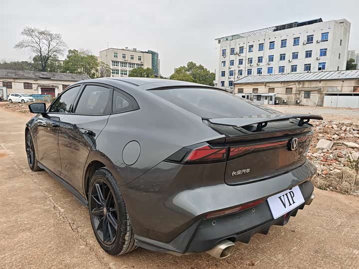 Фото 7 - Changan UNI-V