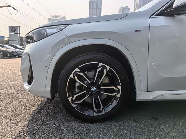 Фото 4 - BMW X1