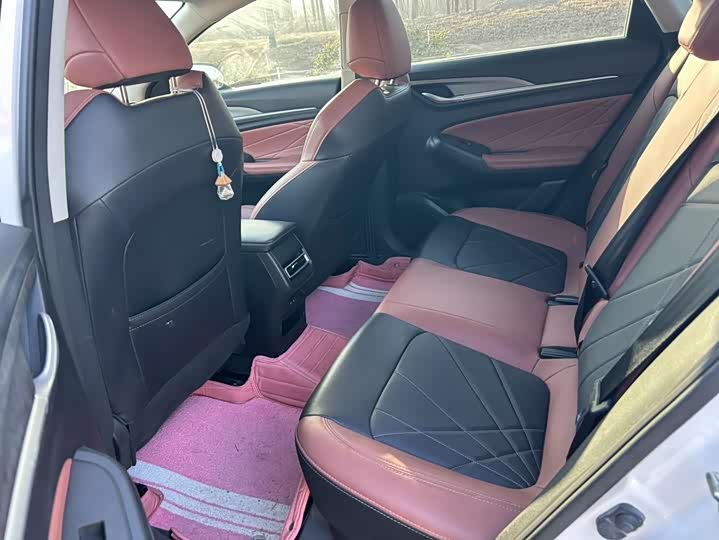 Фото 6 - Changan Eado Plus