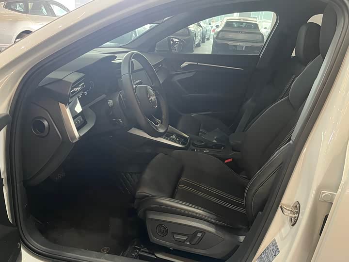 Фото 4 - Audi A3