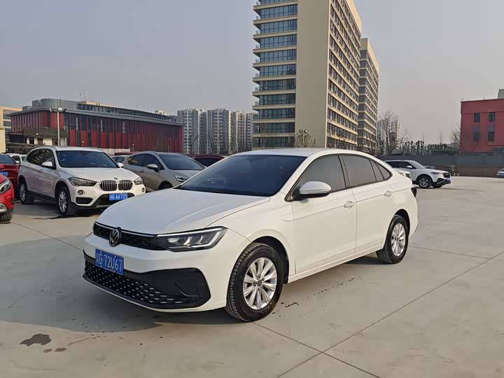 Фото 1 - Volkswagen Lavida