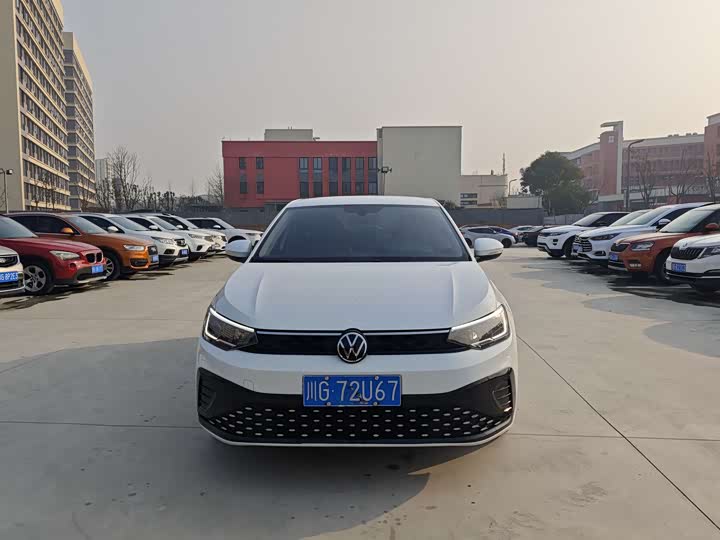 Фото 2 - Volkswagen Lavida