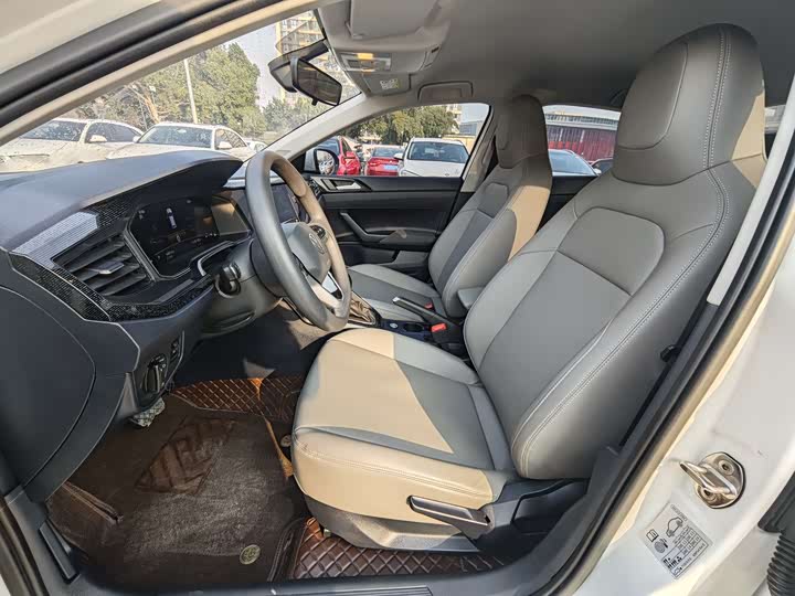 Фото 4 - Volkswagen Lavida