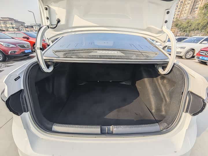 Фото 8 - Volkswagen Lavida