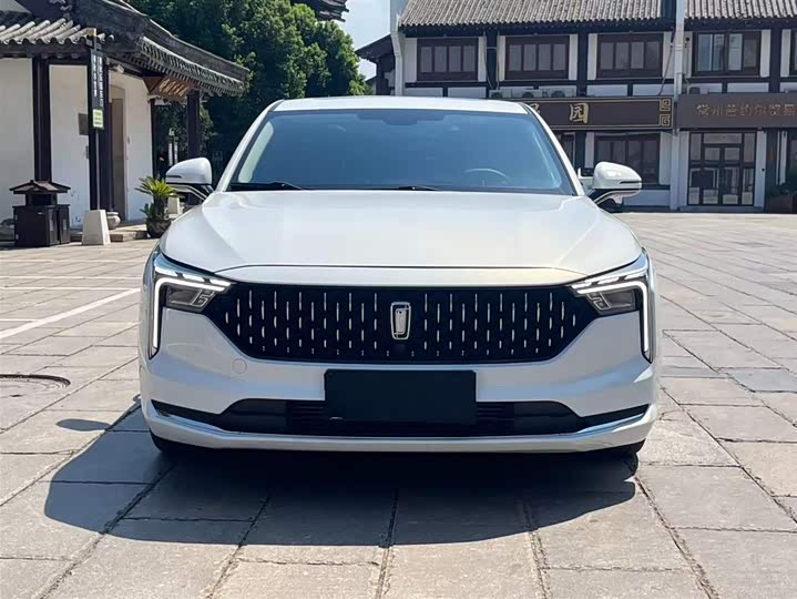 Фото 2 - Bestune B70