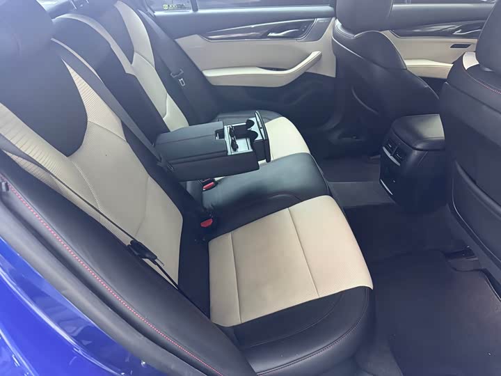 Фото 9 - Cadillac CT5