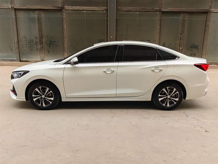 Фото 5 - Changan Eado Plus