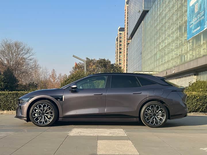 Фото 4 - Zeekr 007 GT