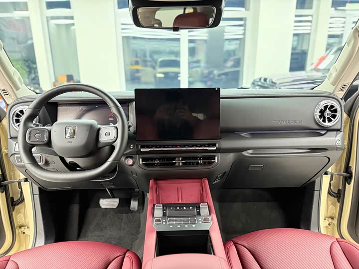 Фото 9 - Tank 300 Hybrid