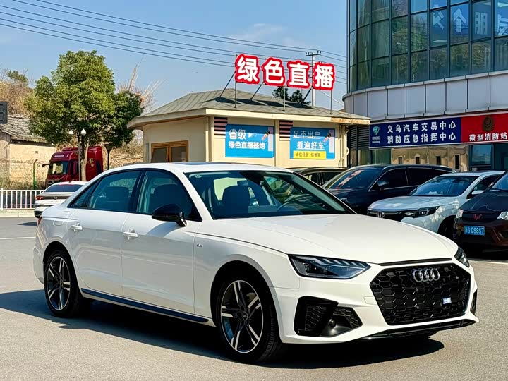 Фото 3 - Audi A4L