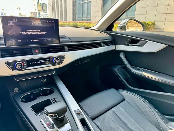 Фото 7 - Audi A4L