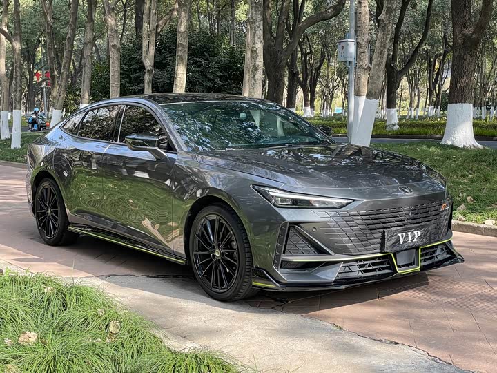 Фото 3 - Changan UNI-V