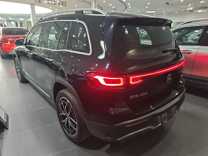 Фото 5 - Mercedes-Benz EQB