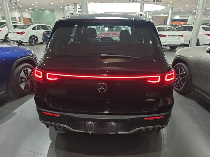 Фото 6 - Mercedes-Benz EQB