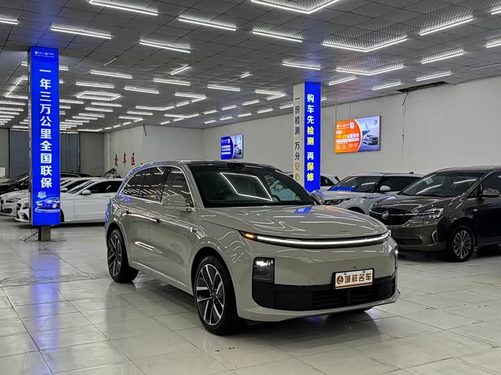 Фото 1 - LiXiang L6