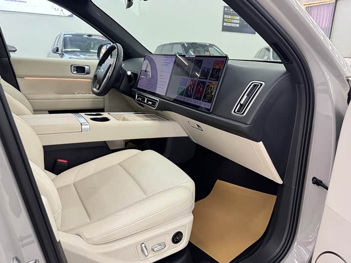 Фото 5 - LiXiang L6