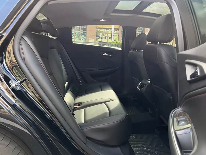 Фото 6 - Chevrolet Malibu XL