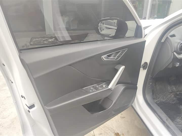 Фото 7 - Audi Q2L