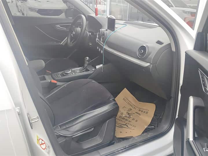 Фото 8 - Audi Q2L