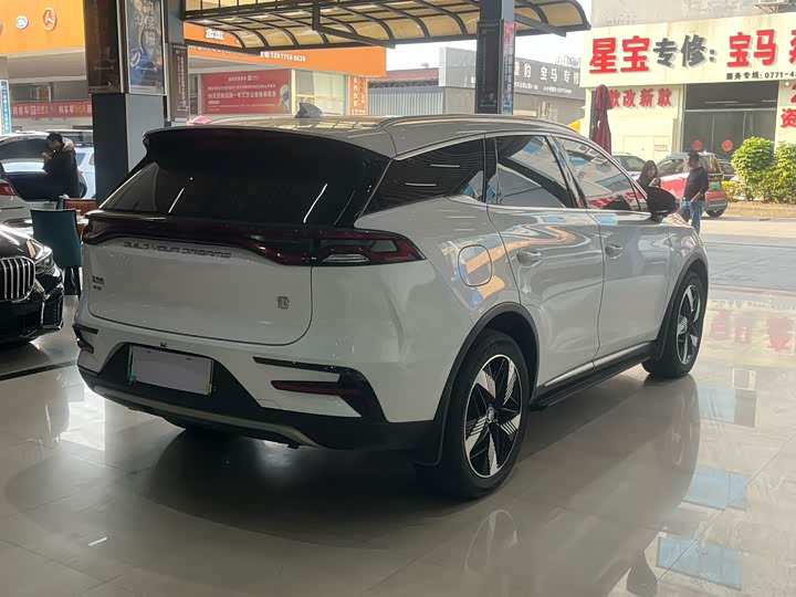 Фото 6 - BYD Tang Hybrid/EV