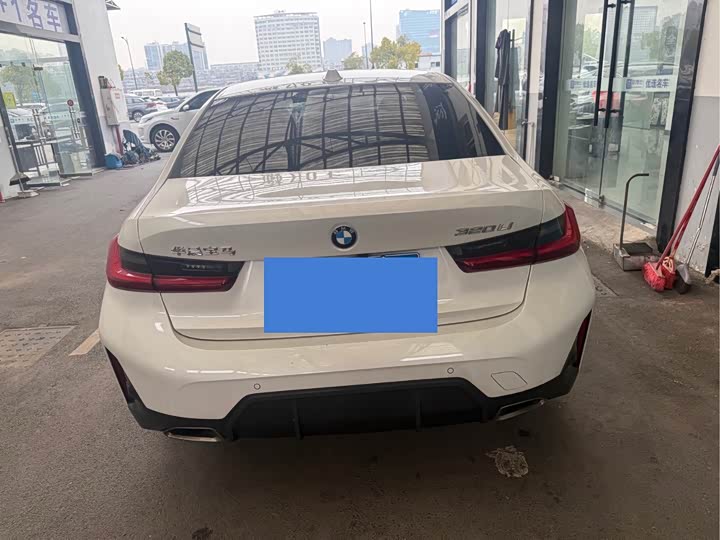 Фото 8 - BMW 3 Series