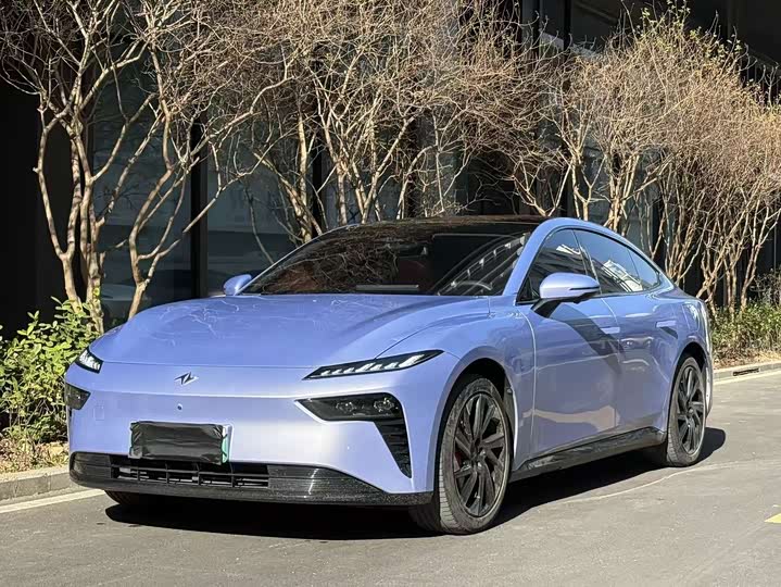 Фото 1 - Dongfeng Yipai eπ 007