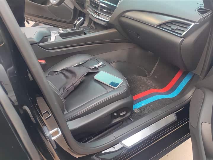 Фото 8 - Cadillac CT5