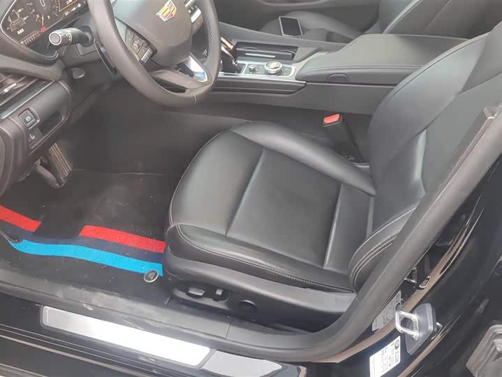 Фото 9 - Cadillac CT5