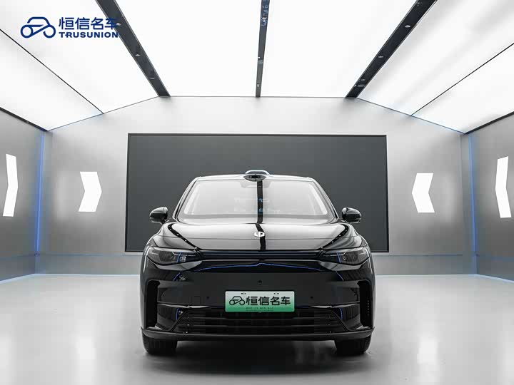 Фото 2 - Leapmotor C10