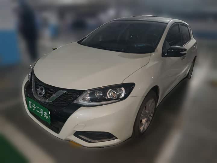 Фото 1 - Nissan Tiida