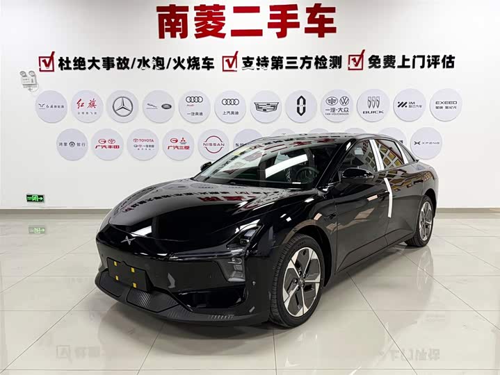 Фото 1 - XPeng Mona M03