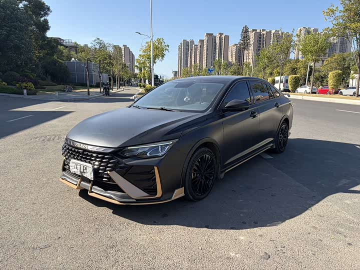 Фото 1 - Dongfeng Aeolus Yixuan Max