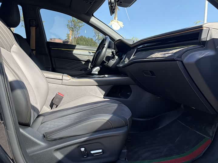 Фото 9 - Dongfeng Aeolus Yixuan Max