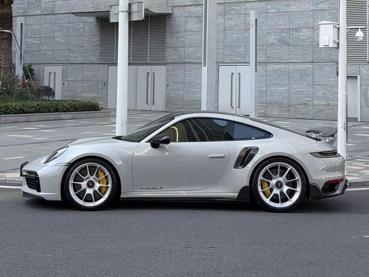 Фото 3 - Porsche 911