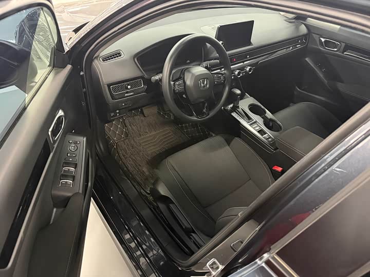 Фото 4 - Honda Civic