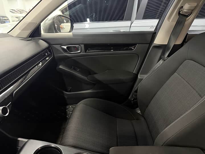 Фото 9 - Honda Civic