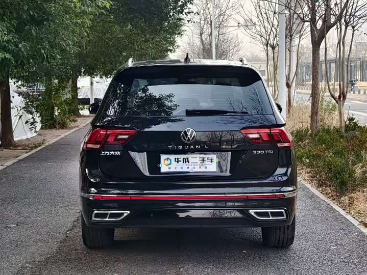 Фото 3 - Volkswagen Tiguan L Pro