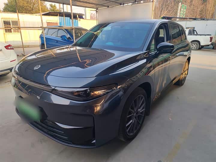 Фото 1 - Leapmotor C10