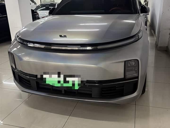 Фото 1 - LiXiang L8