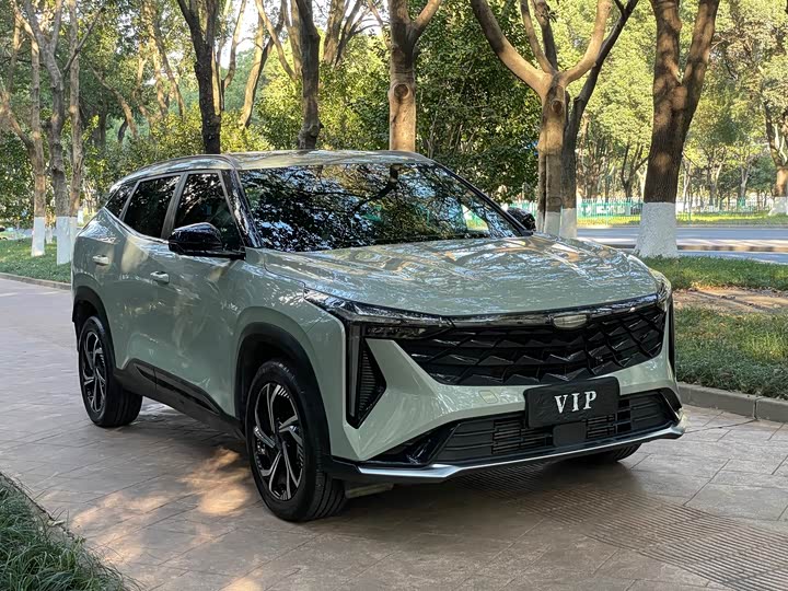 Фото 3 - Geely Atlas