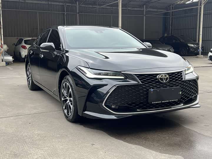 Фото 3 - Toyota Avalon